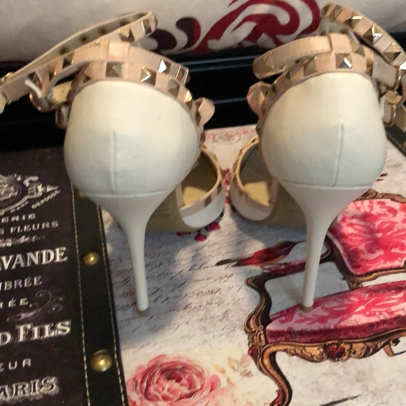 ❌SOLD❌ Sexy Studded T-Straps Stiletto High Heel - Picture 4 of 6